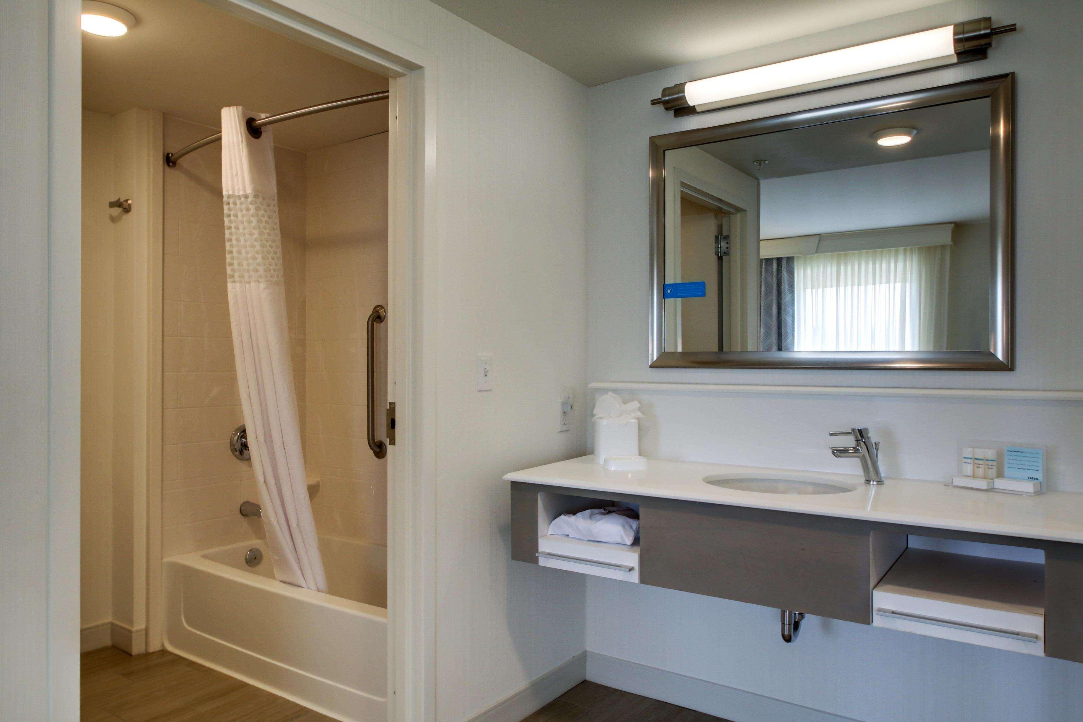 Hampton Inn & Suites Milwaukee West West Allis Ngoại thất bức ảnh