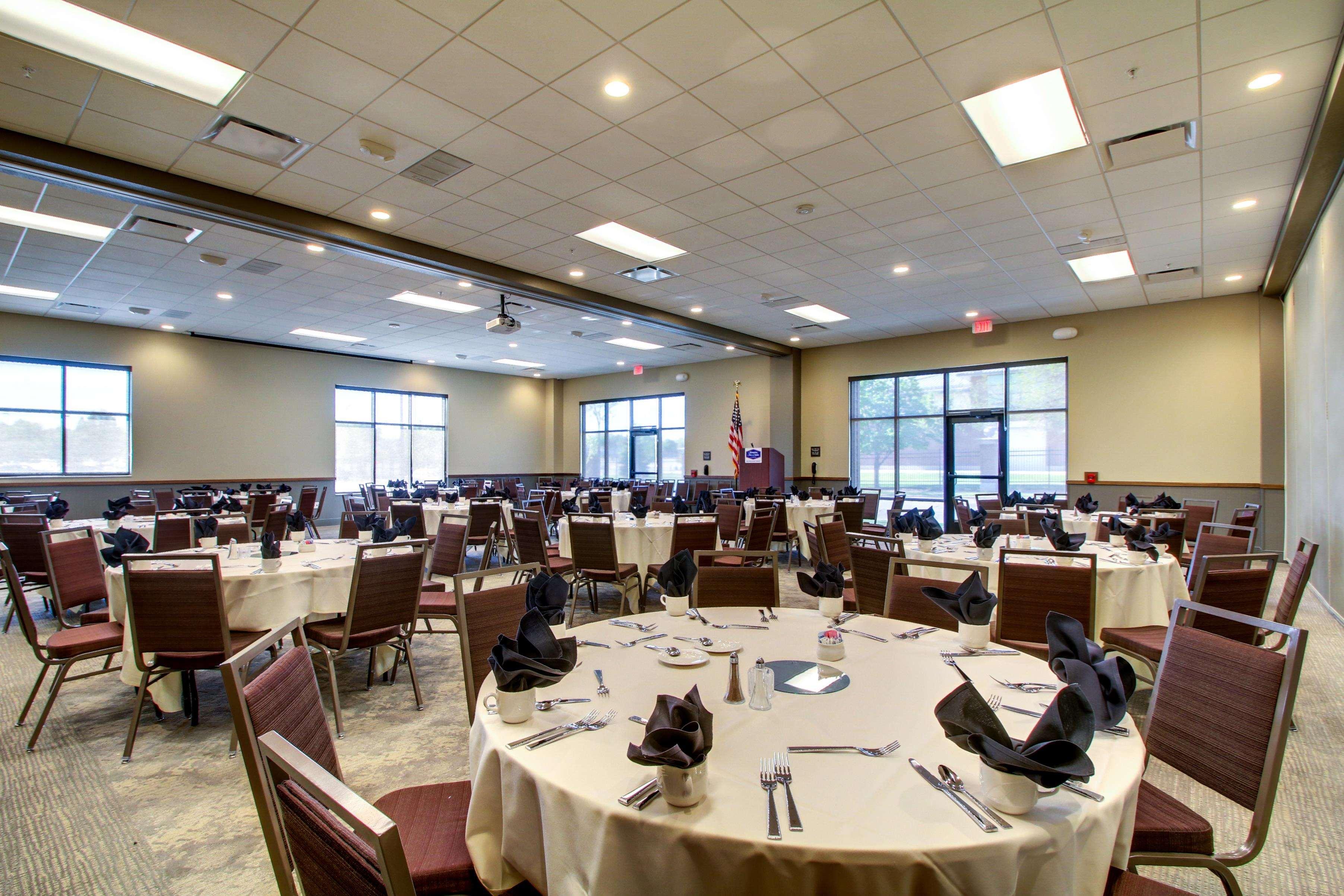 Hampton Inn & Suites Milwaukee West West Allis Ngoại thất bức ảnh