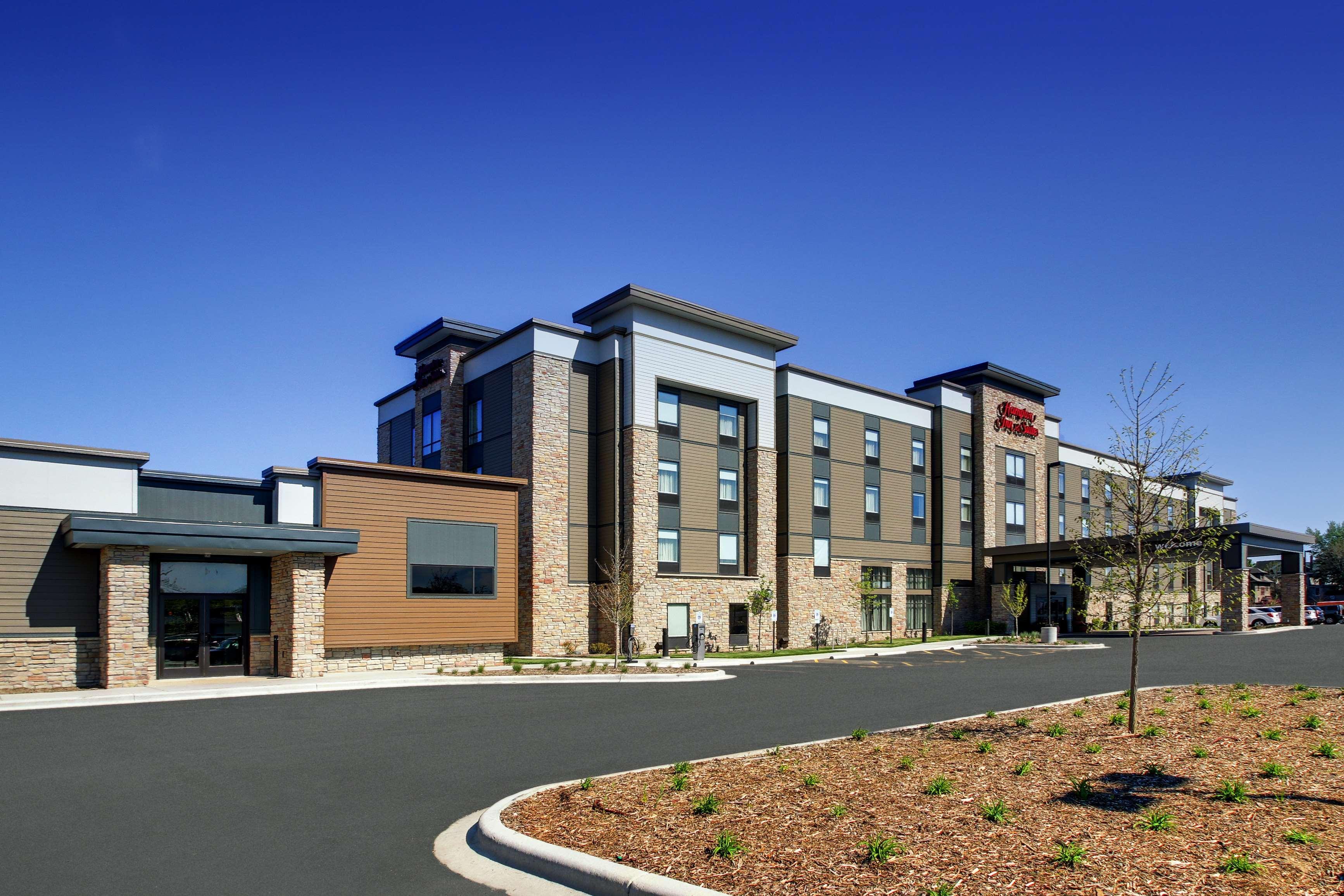 Hampton Inn & Suites Milwaukee West West Allis Ngoại thất bức ảnh