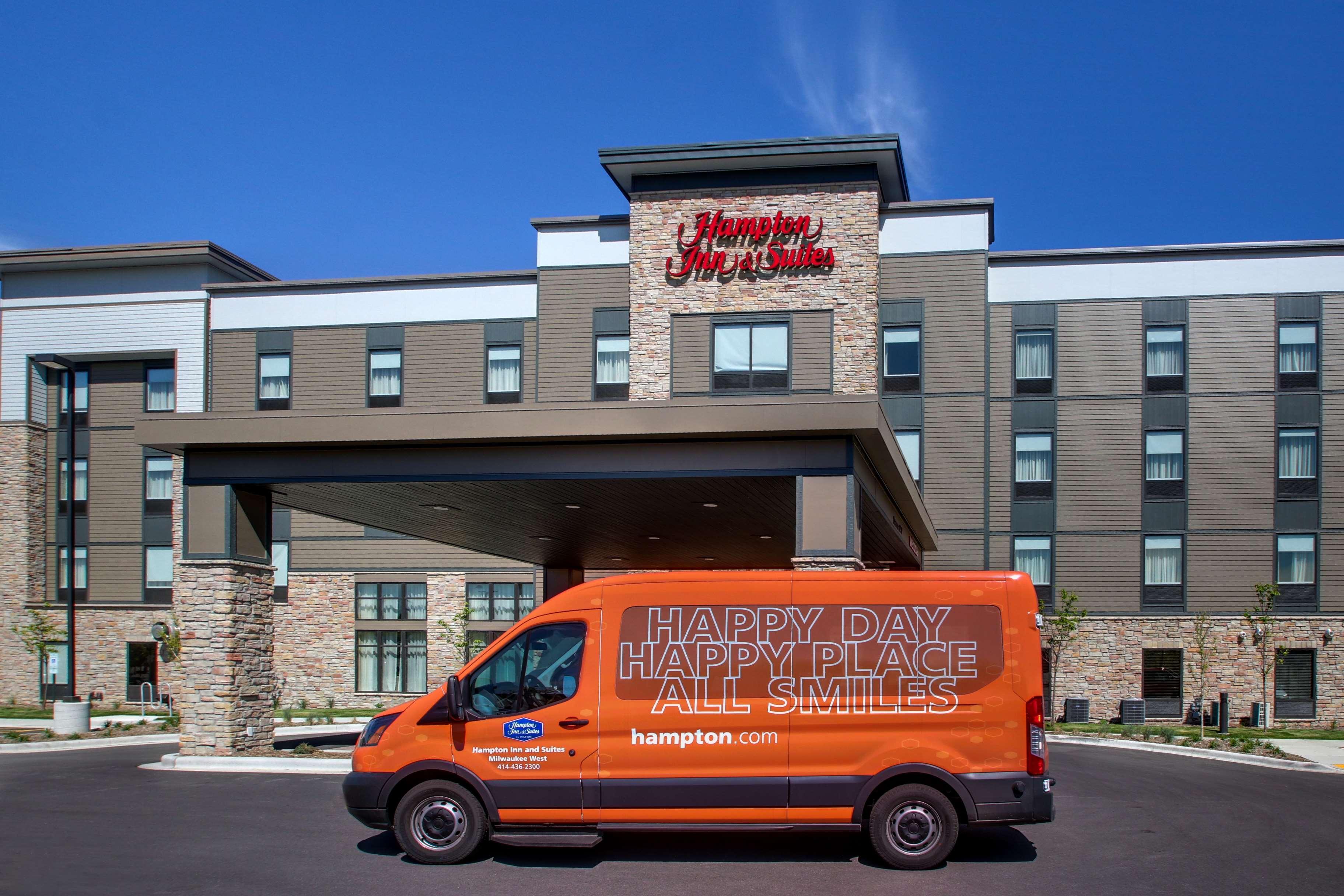 Hampton Inn & Suites Milwaukee West West Allis Ngoại thất bức ảnh