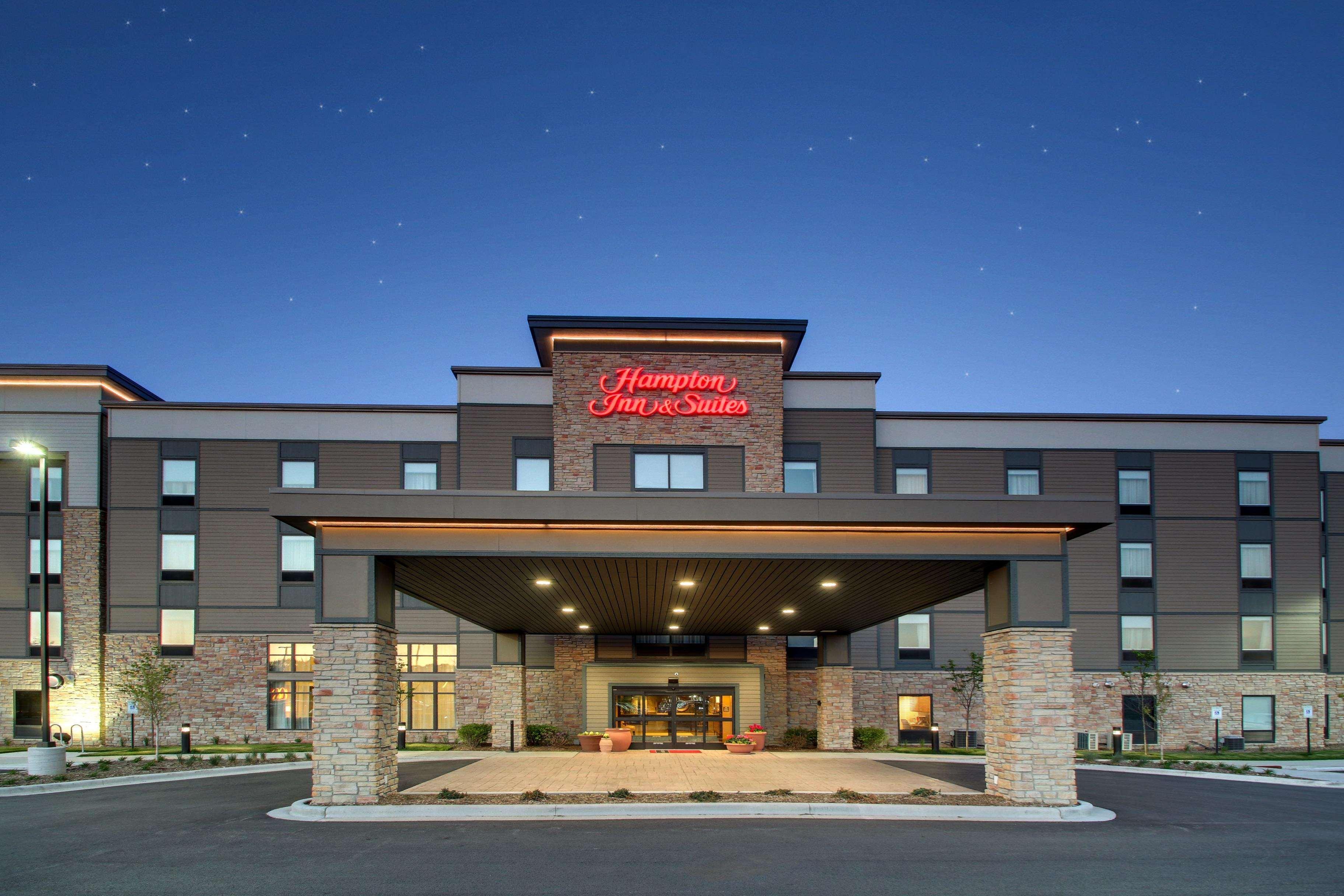 Hampton Inn & Suites Milwaukee West West Allis Ngoại thất bức ảnh