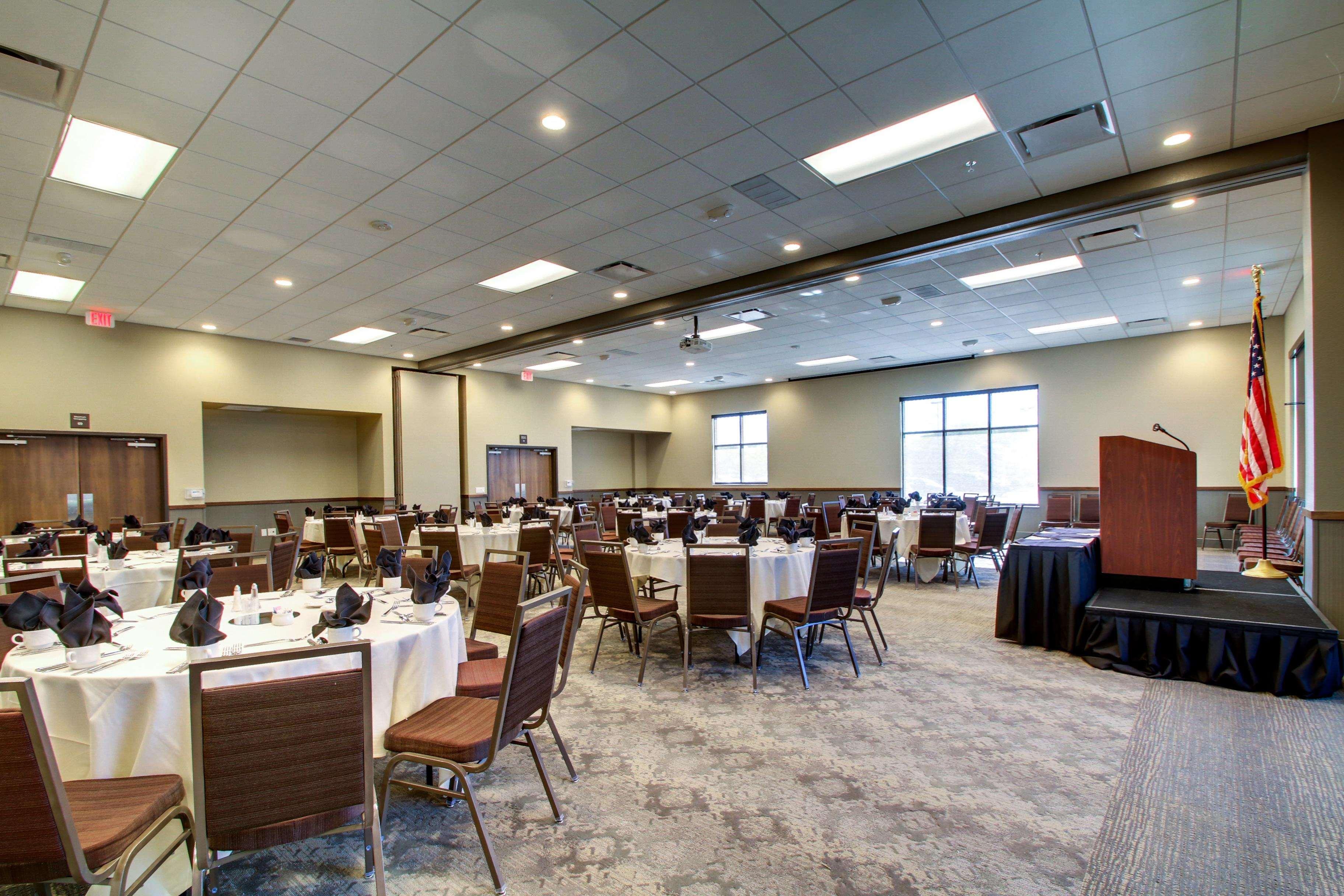 Hampton Inn & Suites Milwaukee West West Allis Ngoại thất bức ảnh