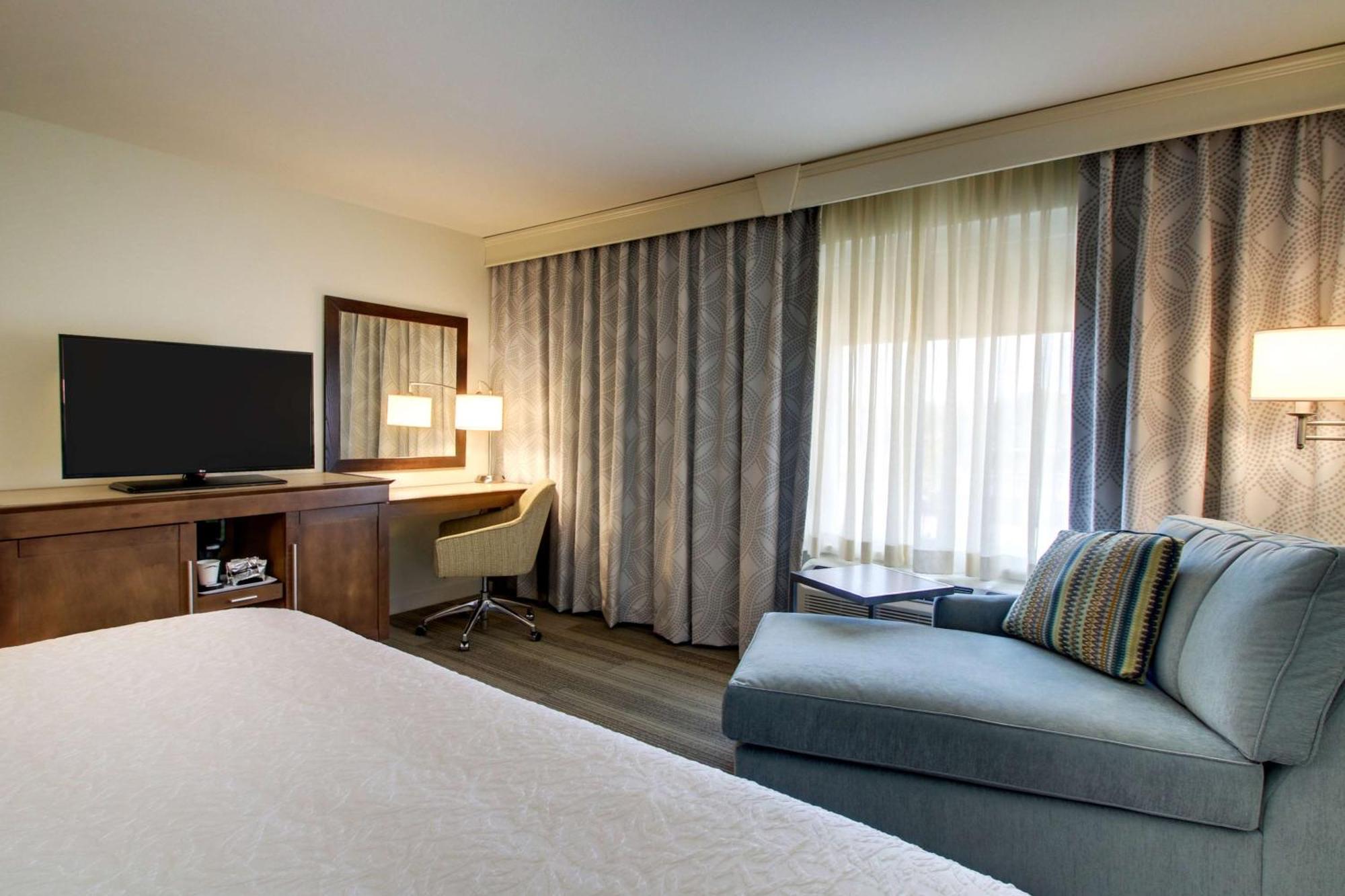 Hampton Inn & Suites Milwaukee West West Allis Ngoại thất bức ảnh